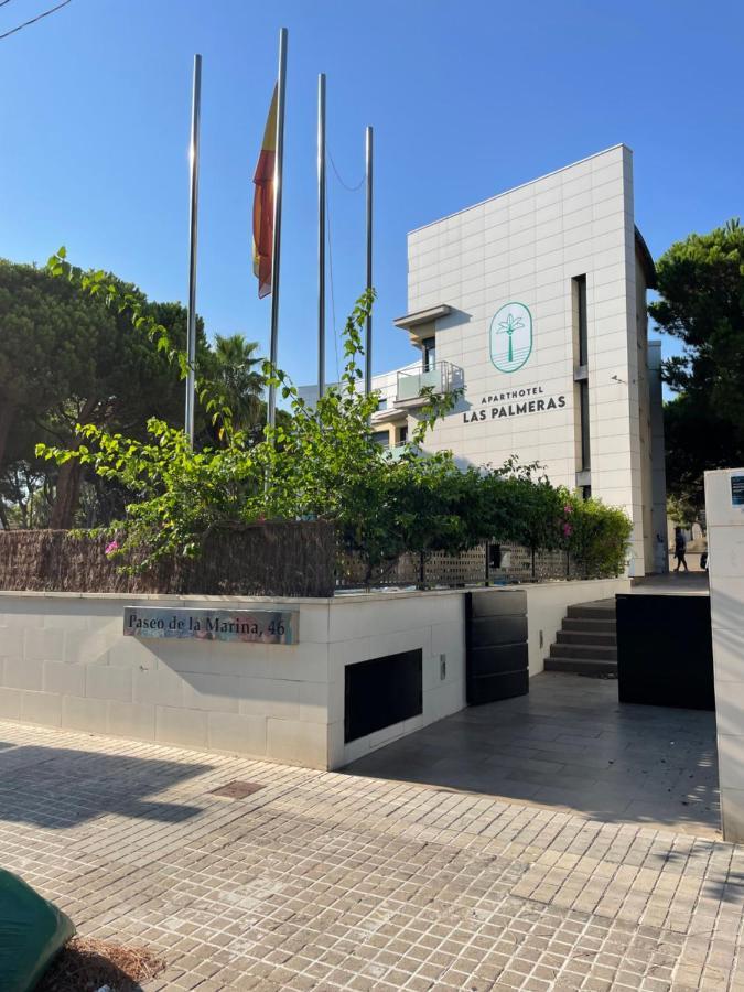 Aparthotel Las Palmeras Castelldefels Luaran gambar